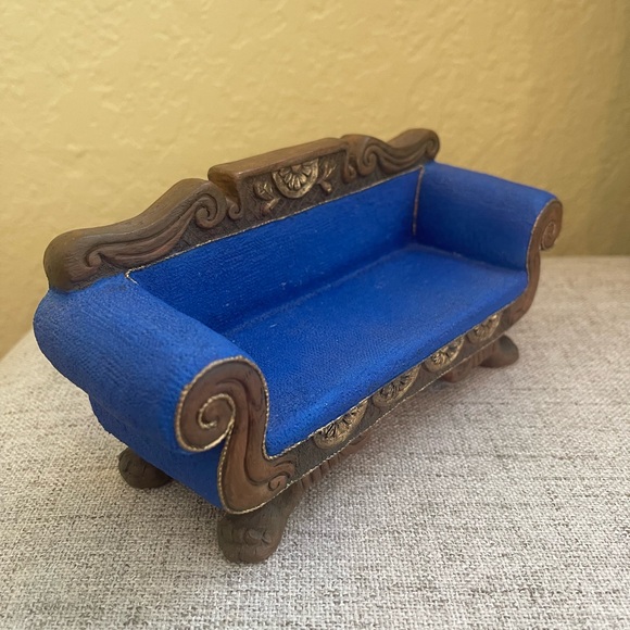 Blue Empire Sofa Couch Stone Critters Mini House United
Design Corp UDC 1997 HTF - Picture 2 of 6